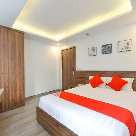 Oyo 270 Xumi Hotel Hanoi Buitenkant foto