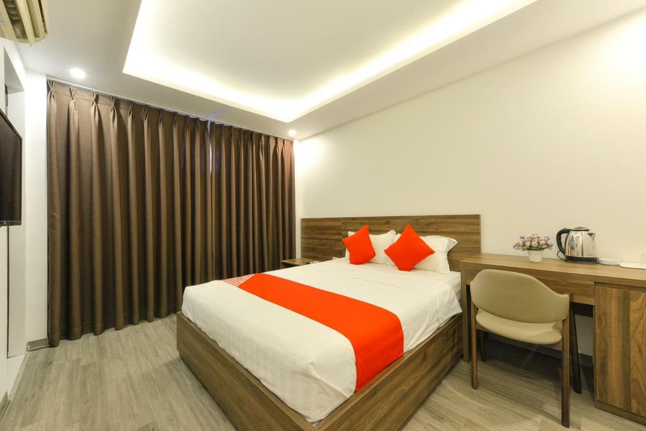 Oyo 270 Xumi Hotel Hanoi Buitenkant foto