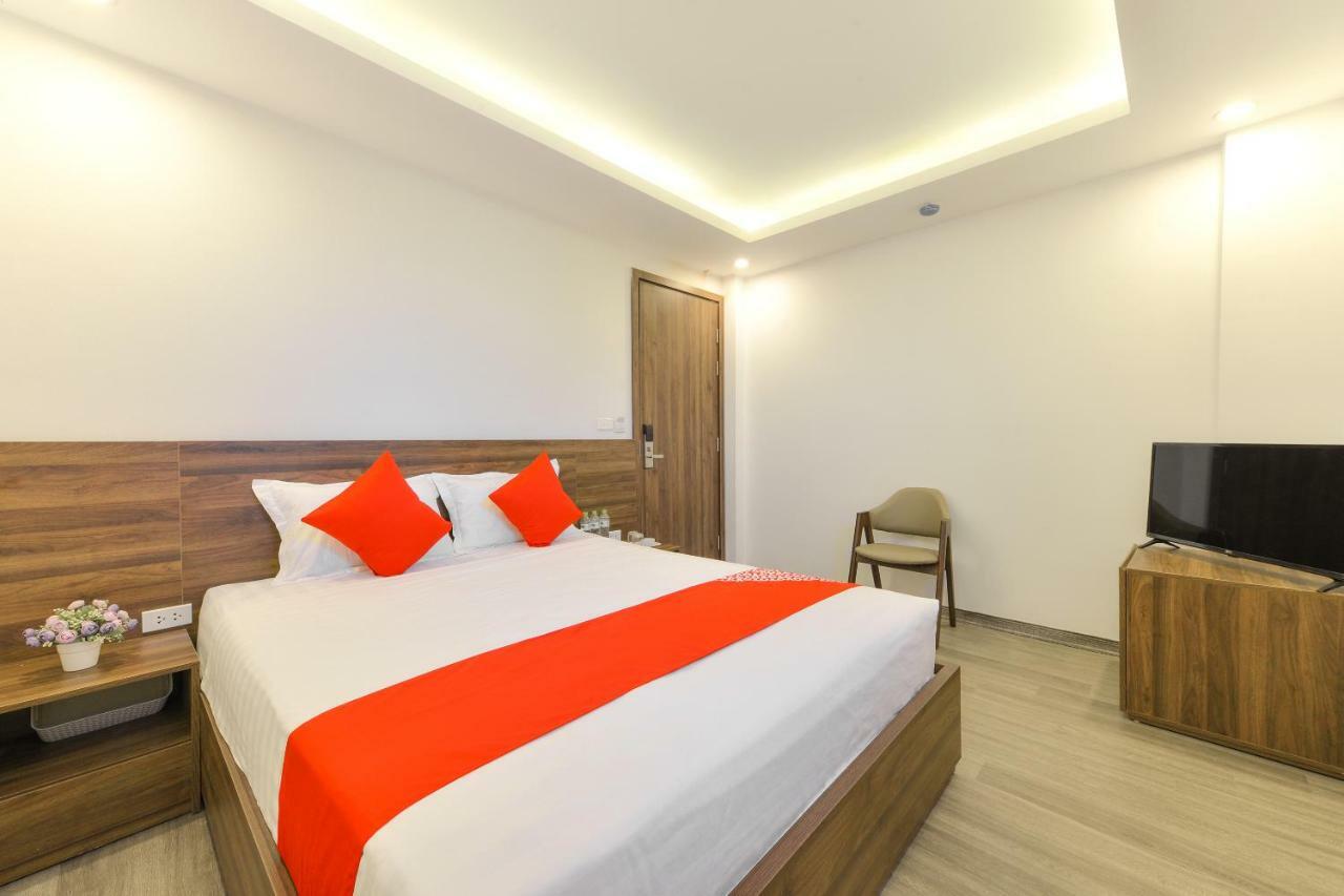 Oyo 270 Xumi Hotel Hanoi Buitenkant foto